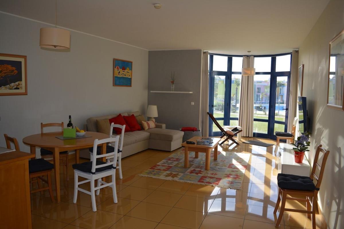 Apartamento Luxury 2-bed With Huge Pool - *